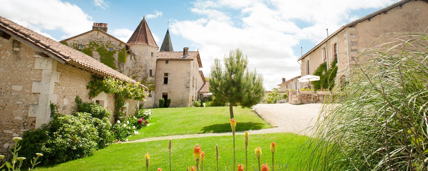 Chateau and 6 holiday cottages